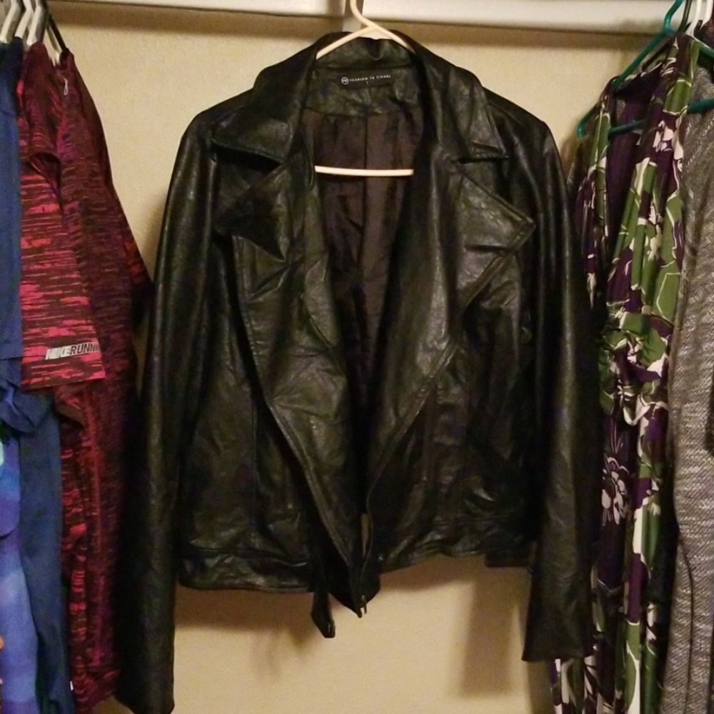 Leather jacket - Picture 5 of 5